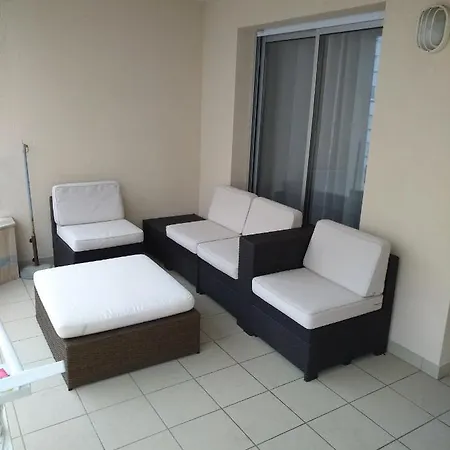 Apartment 2 Pieces Avec Grande Terrasse, 3 Etoiles, Wifi, Box Pour Vehicule Et Velos Les Sables-d'Olonne