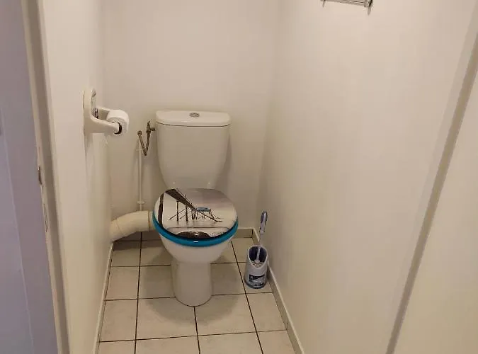 2 Pieces Avec Grande Terrasse, 3 Etoiles, Wifi, Box Pour Vehicule Et Velos Les Sables-dʼOlonne