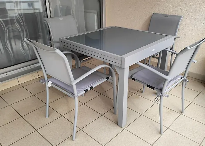 2 Pieces Avec Grande Terrasse, 3 Etoiles, Wifi, Box Pour Vehicule Et Velos Les Sables-dʼOlonne
