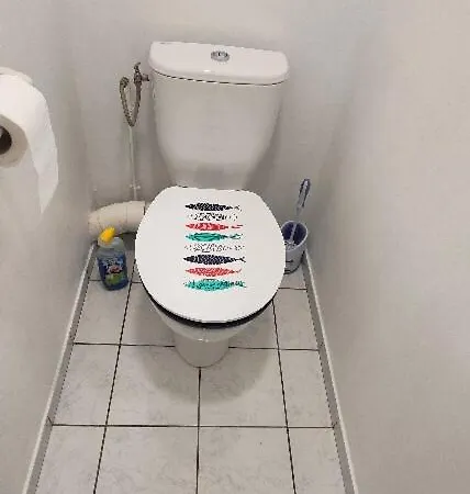 2 Pieces Avec Grande Terrasse, 3 Etoiles, Wifi, Box Pour Vehicule Et Velos *