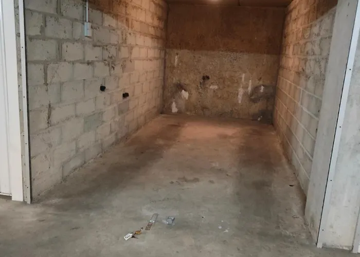 2 Pieces Avec Grande Terrasse, 3 Etoiles, Wifi, Box Pour Vehicule Et Velos 莱萨布勒-多洛讷