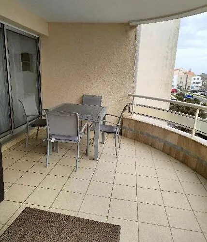 2 Pieces Avec Grande Terrasse, 3 Etoiles, Wifi, Box Pour Vehicule Et Velos 公寓